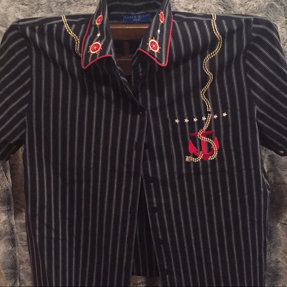 Karen Scott Med button stitched anchor/stars top